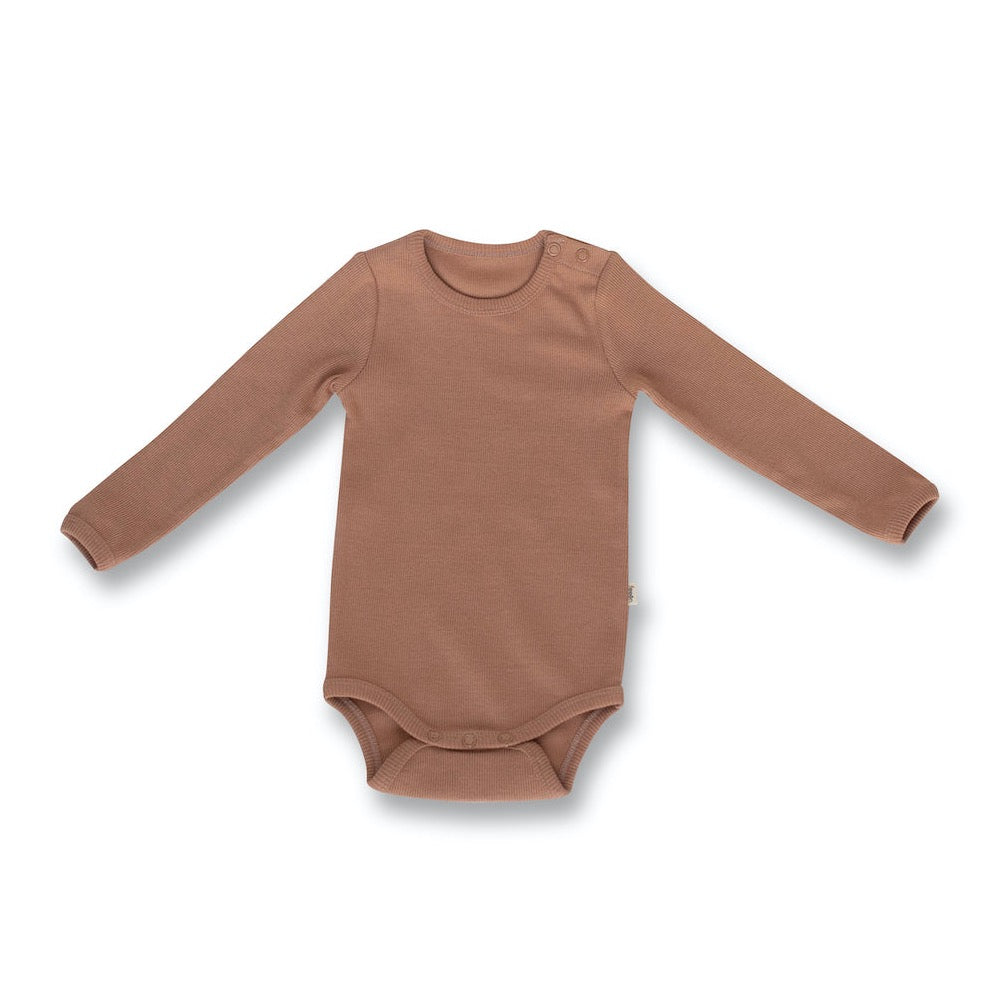 Organic longsleeve bodysuit cld colour.  Snaps at the bottom and shoulders for easy changing. Available from newborn tlil 2 years