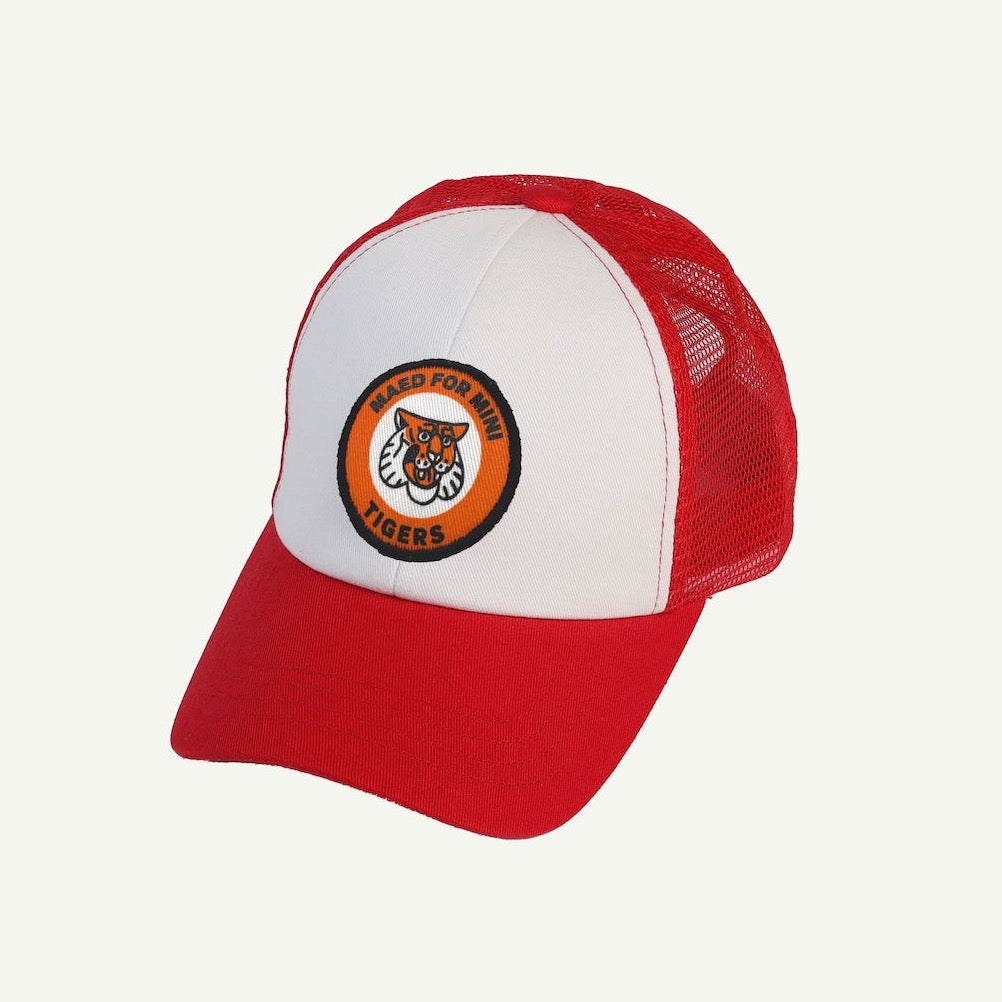 This picture shows a red sporty kids cap with a mesh back and a adjustable strap. Cool tiger badge on the front. 